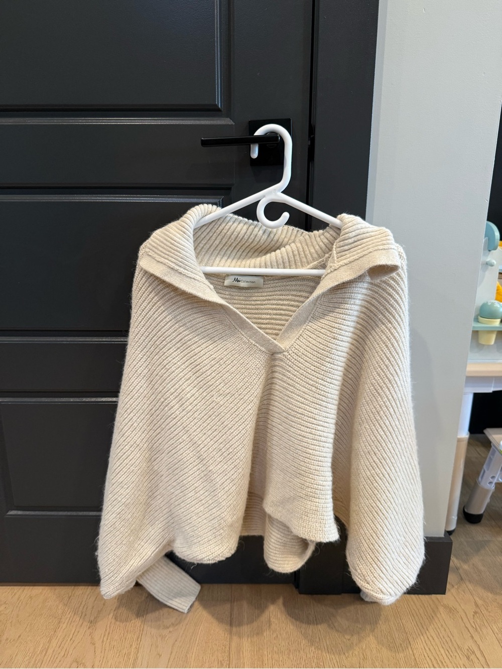 Cozy Cream Ribbed V-Neck Sweater